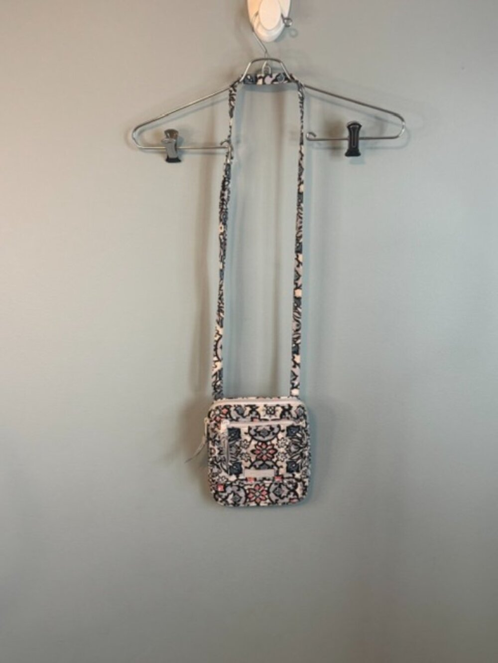 Vera Bradley Quilted Crossbody Bag Medallion Floral Paisley Cotton Hipster Purse - Picture 3 of 15